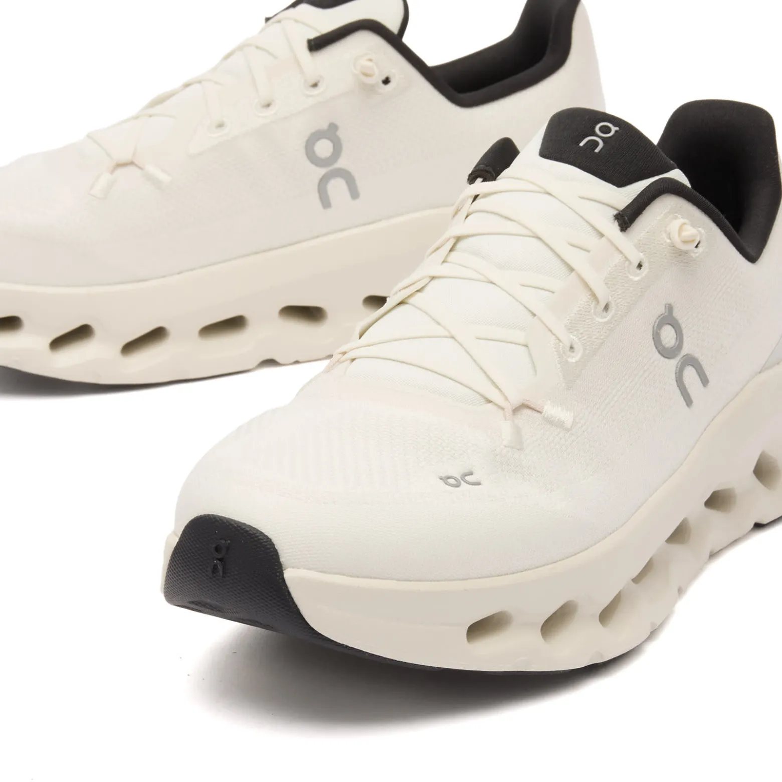 ON Cloudtilt Sneaker